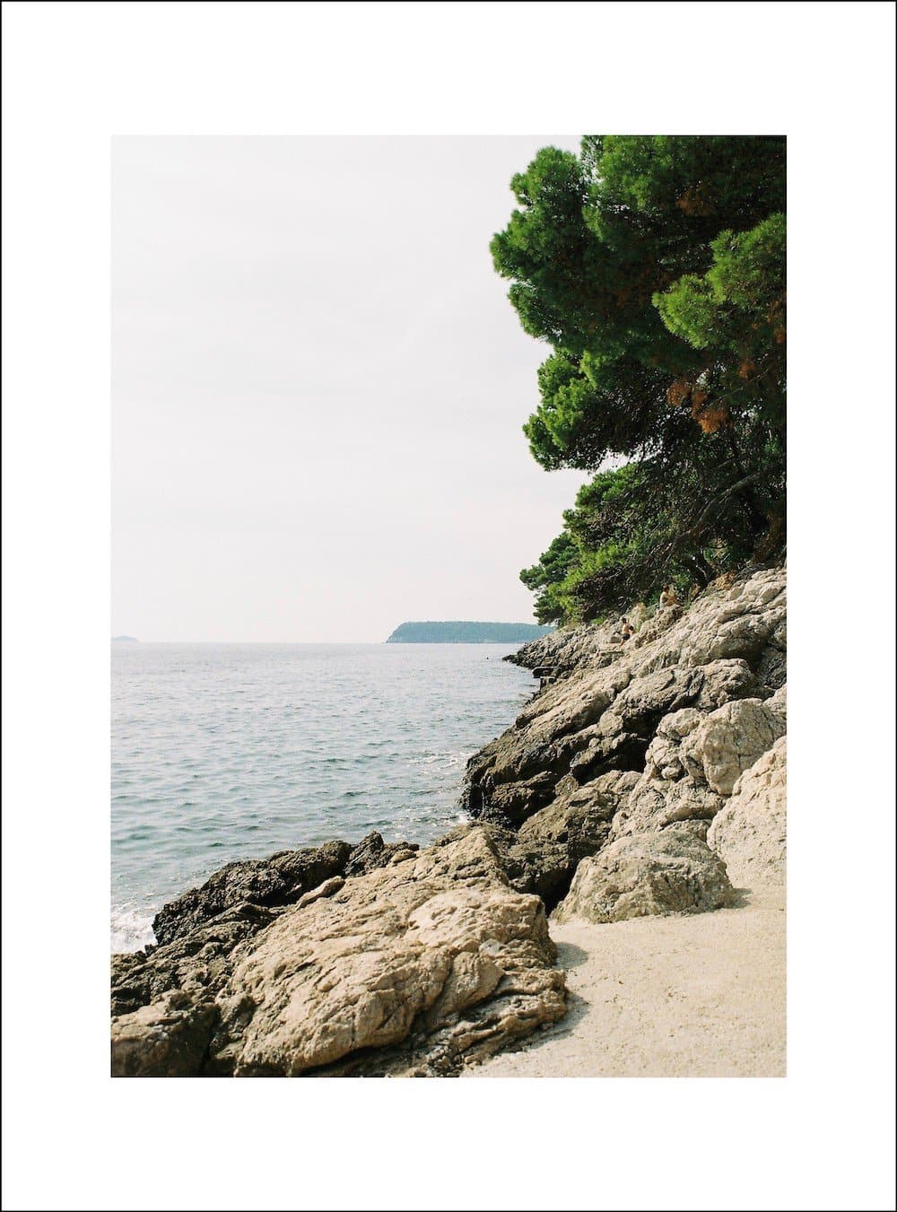 Dubrovnik Cliffs - Lively Bay - Posters - Livelybay.com