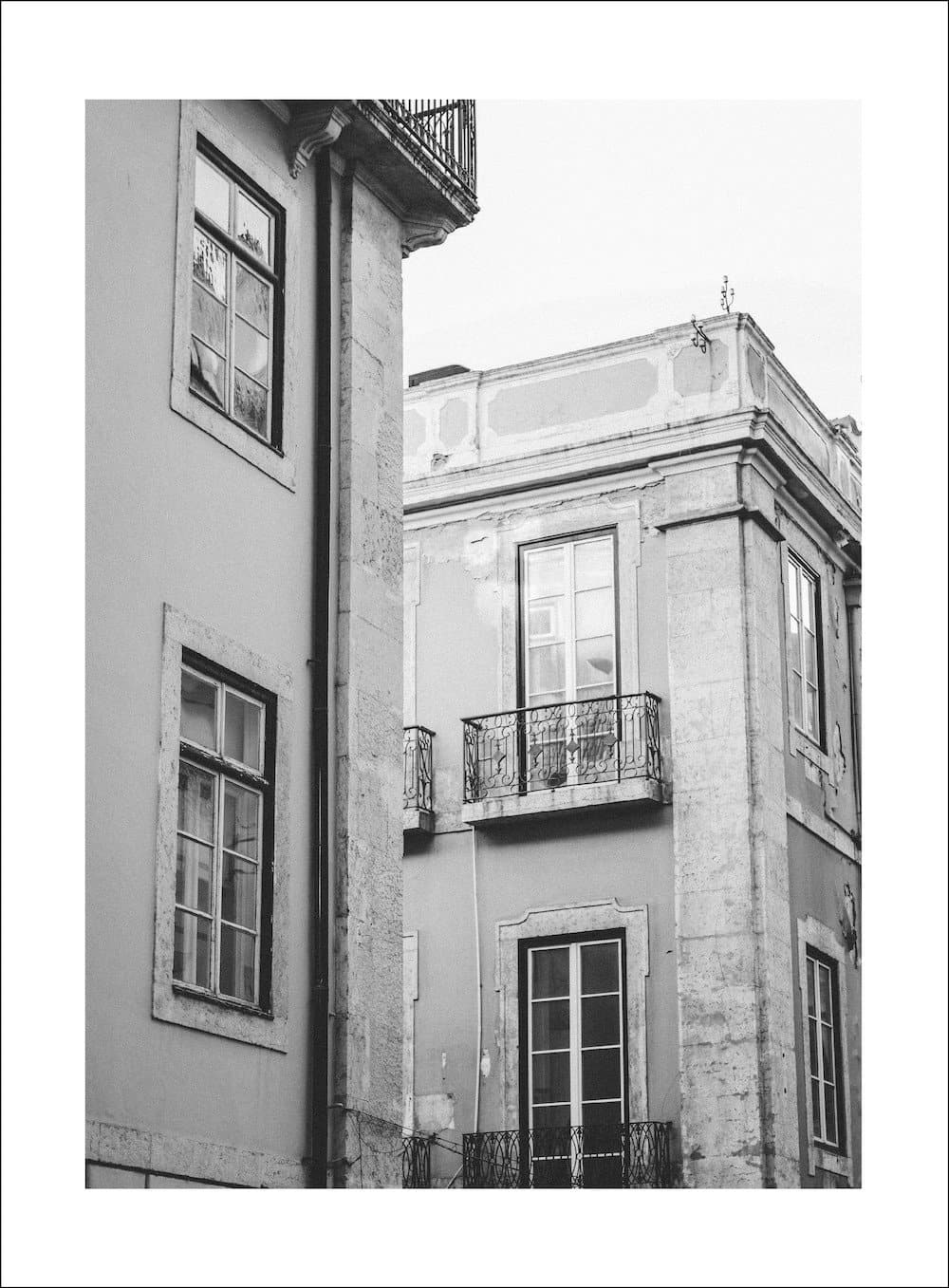 Lisbon - Lively Bay - Posters - Livelybay.com